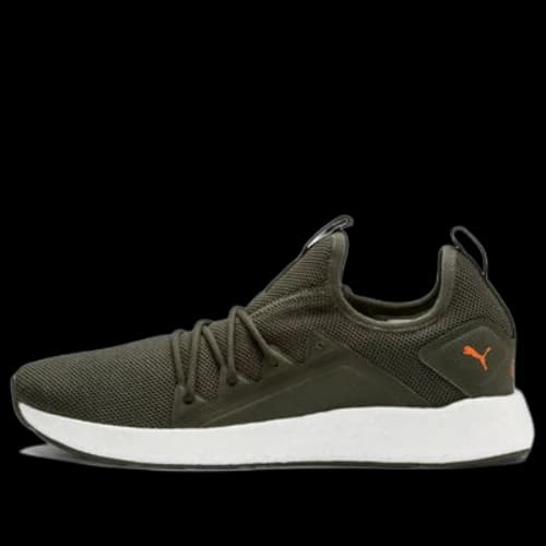 PUMA Nrgy Neko Green Low Tops Sports Shoe