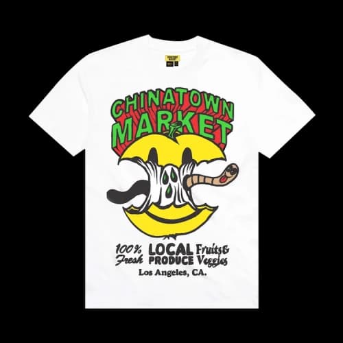 Chinatown Market Smiley Local Produce Apple Tee 'White'