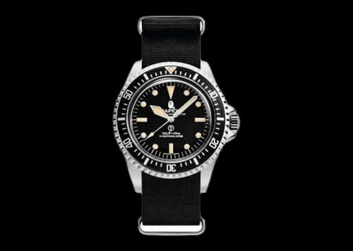 BAPE A Bathing Ape Type 1 BAPEX Nato Belt Watch Silver