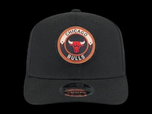 NBA Chicago Bulls New Era Victory Grove Circle Patch 9Seventy Adjustable Hat Black