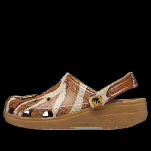 (GS) Crocs Jurassic World Classic Clogs 'Brown White'