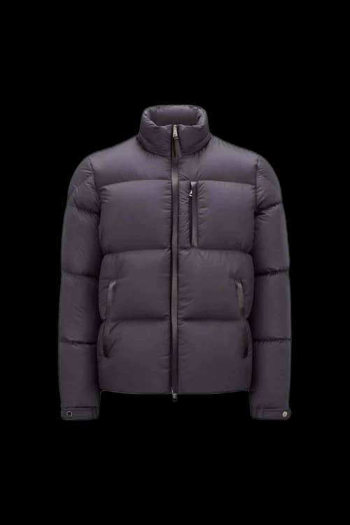 Moncler Besbre Short Down Jacket Black