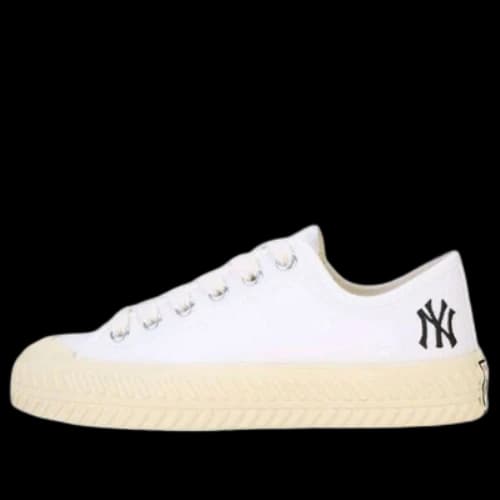 MLB Play Ball Yankees 'White Black'