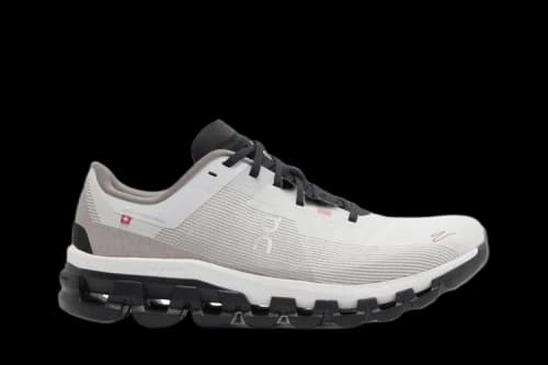 On Cloudflow 4 DISTANCE 'White Black'