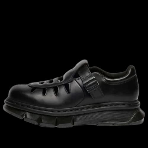 Dr. Martens Qubist Fisherman 'Black'