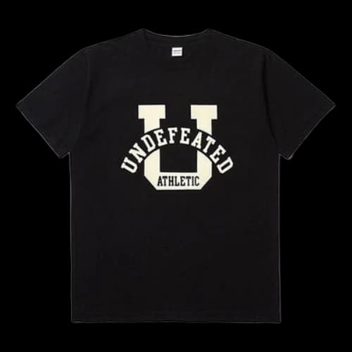 UNDEFEATED Alphabet Printing Minimalistic Casual Short Sleeve Black