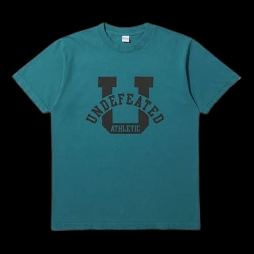 UNDEFEATED Alphabet Printing Minimalistic Casual Short Sleeve Blue