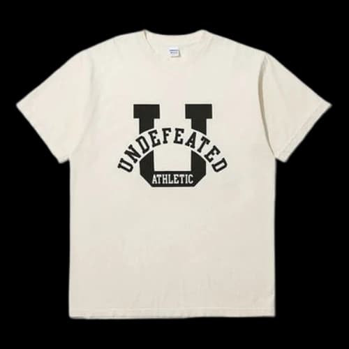 UNDEFEATED Alphabet Printing Minimalistic Casual Short Sleeve White