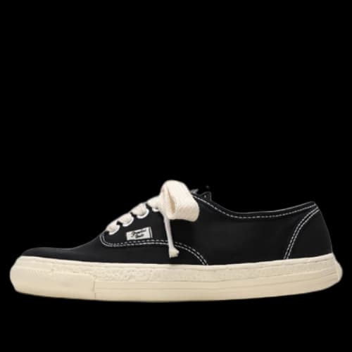 Maison MIHARA YASUHIRO PAST Sole 5 - Hole Low-top Sneaker 'Black'