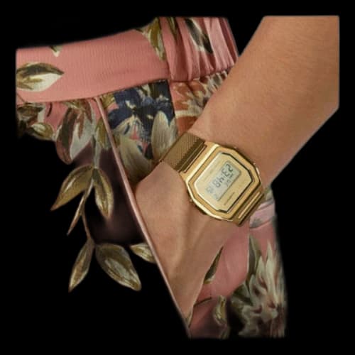 CASIO VINTAGE Retro Small Watch Color Gold Digital