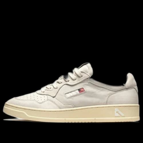 Autry Medalist Low Nubuck 'White'