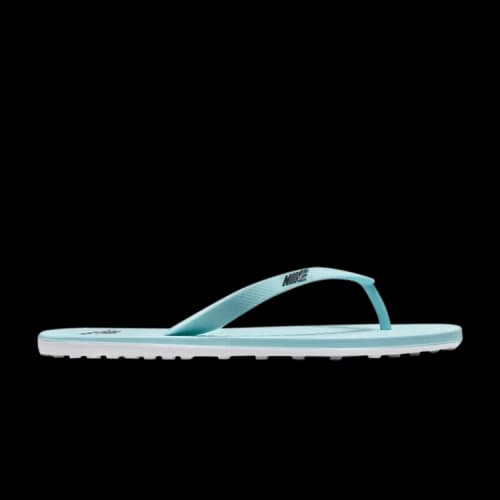 Nike On Deck 'Copa' (Women's)