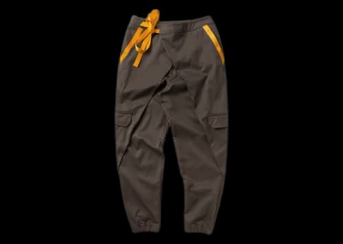 Jordan Women's Utility Future Sweatpants Gold