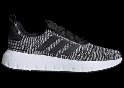 adidas Swift Run Oreo