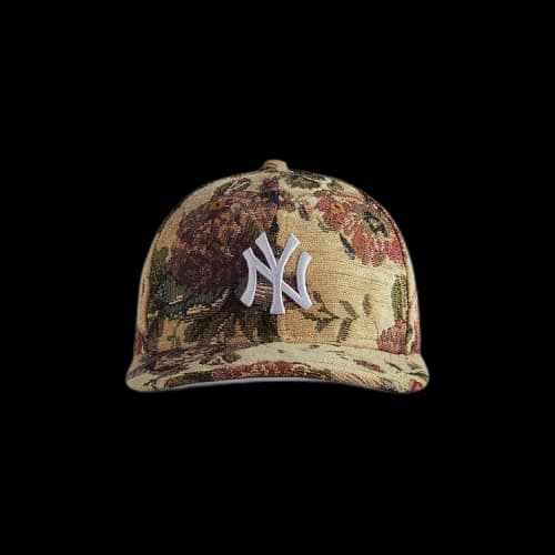 Kith x New Era For New York Yankees Tapestry Floral Waldorf Low Cap 'Highland'
