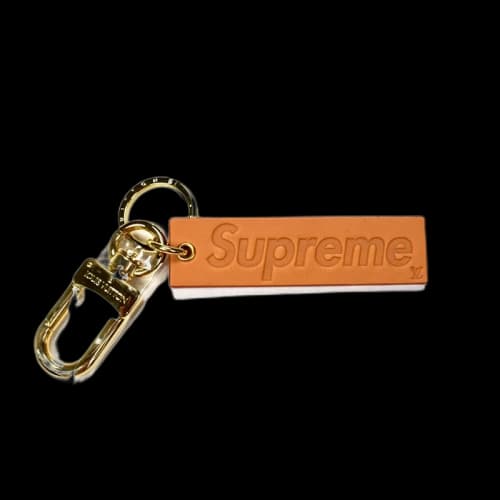 Louis Vuitton x Supreme Keychain Brown