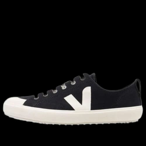 VEJA Nova Canvas 'Black Pierre'