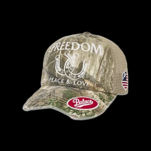 Palace Freedom Distressed Trucker 'Realtree'