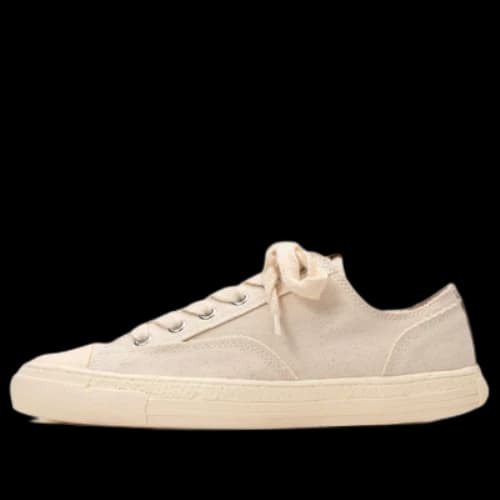 Maison MIHARA YASUHIRO PAST Sole 6 - Hole Canvas Low-top Sneaker 'White'