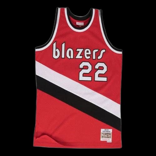 Mitchell & Ness NBA Swingman Jersey 'Portland Trail Blazers - Clyde Drexler 1983/84'