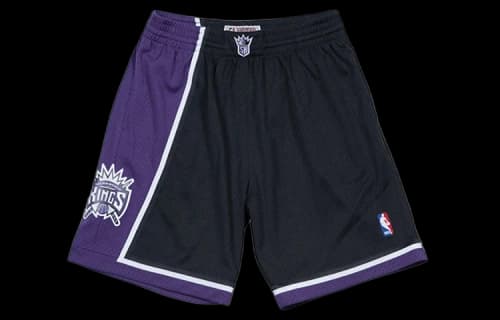 Mitchell & Ness NBA Swingman Shorts Sacramento Kings Road 2000-01 'Black Purple'