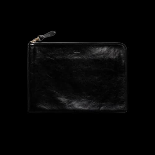 Aimé Leon Dore Debossed Logo Medium Leather Pouch 'Nero'