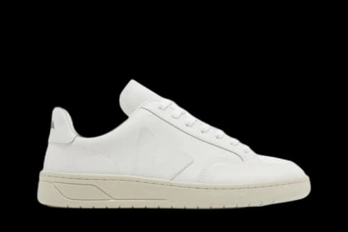 Veja V-12 'Extra White'