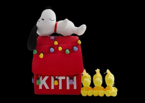 Kith x Peanuts Snoopy Doghouse Plush Multicolor