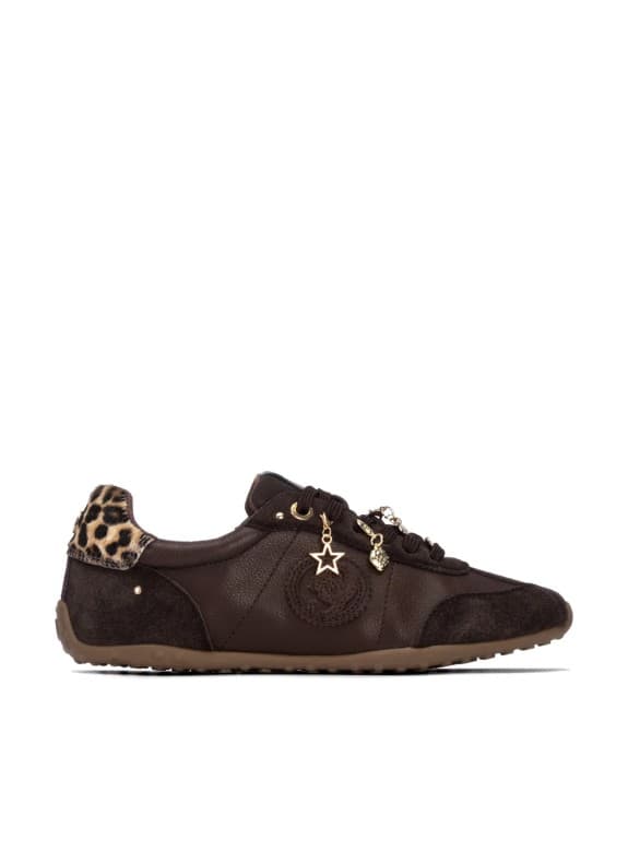 Carmela zapatillas 16438401 en color marrón para mujer