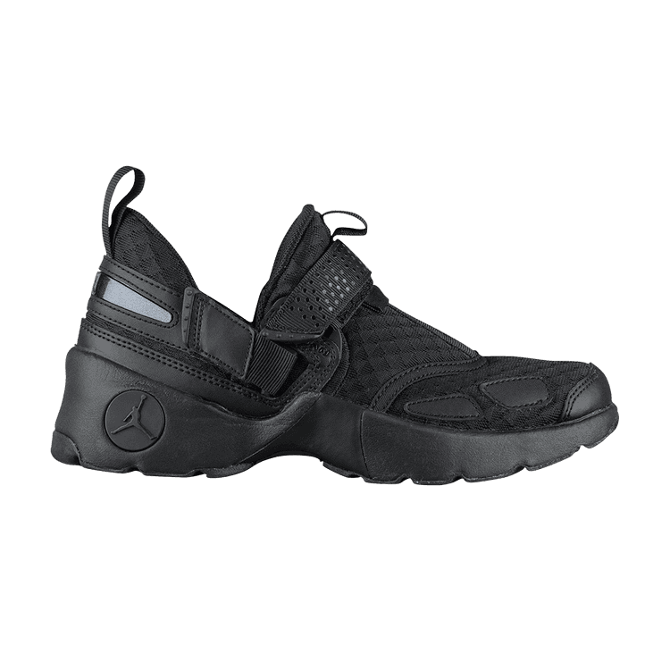 Jordan Trunner LX Triple Black