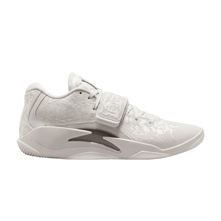 Jordan Zion 3 SE M.U.D. Light Bone