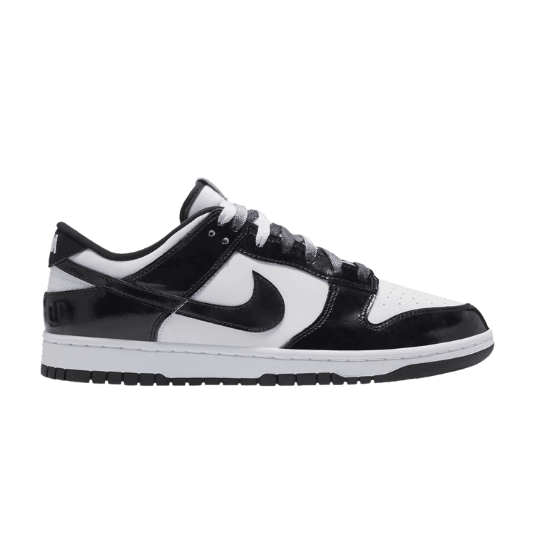 Nike Dunk Low SE Panda