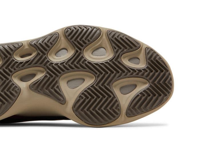 adidas Yeezy 700 V3 Fade Carbon — foto 6