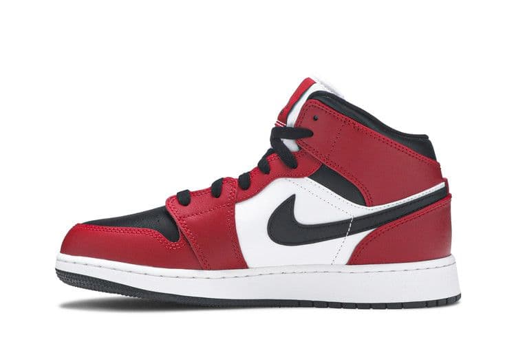 Jordan 1 Mid Chicago Black Toe (GS) — foto 4