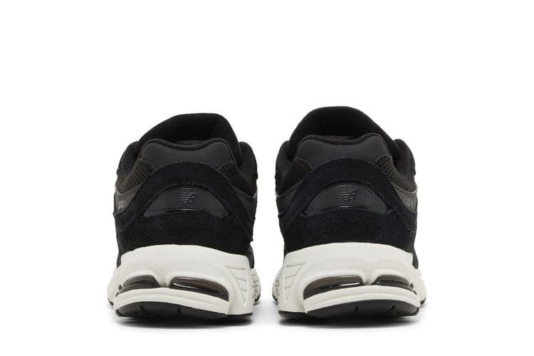 New Balance 2002R Black (GS) — foto 7