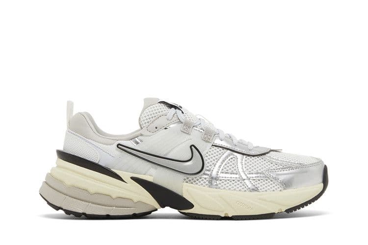 Nike V2K Run Summit White Metallic Silver (Women's) — foto 2