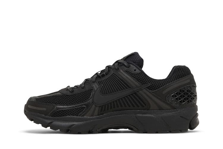 Nike Zoom Vomero 5 Triple Black — foto 4