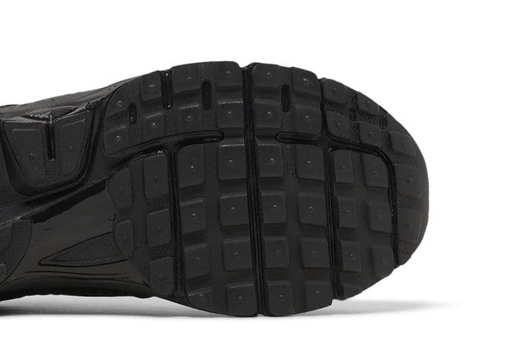 Nike Zoom Vomero 5 Triple Black — foto 6