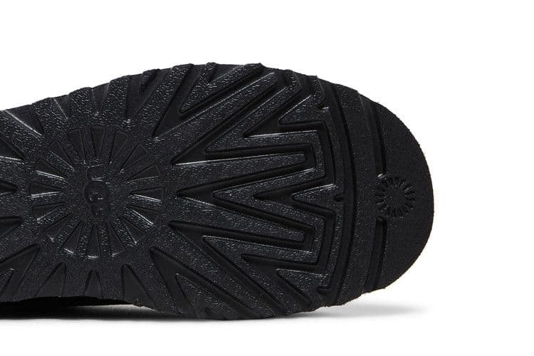 UGG Classic Ultra Mini Boot Black (Women's) — foto 6