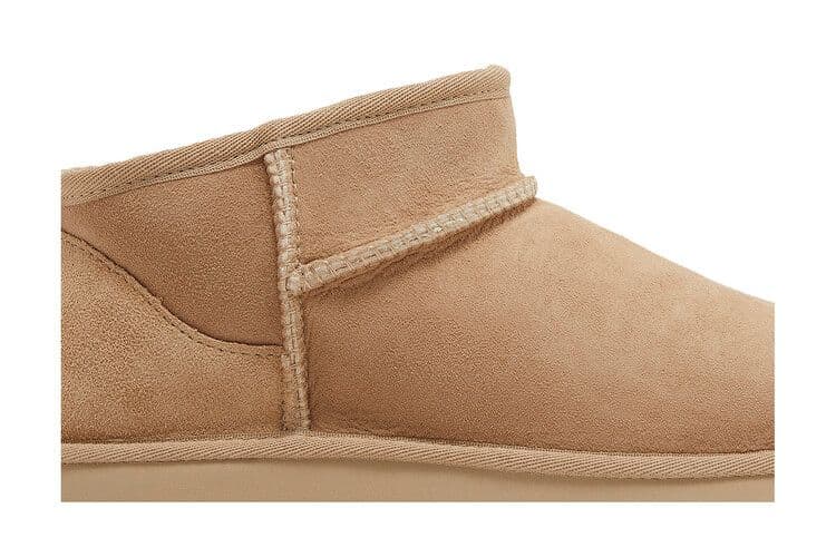 UGG Classic Ultra Mini Boot Sand (Women's) — foto 3
