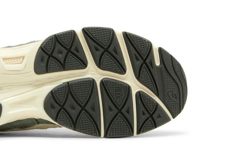 ASICS Gel-NYC Graphite Grey Smoke Grey — photo 6
