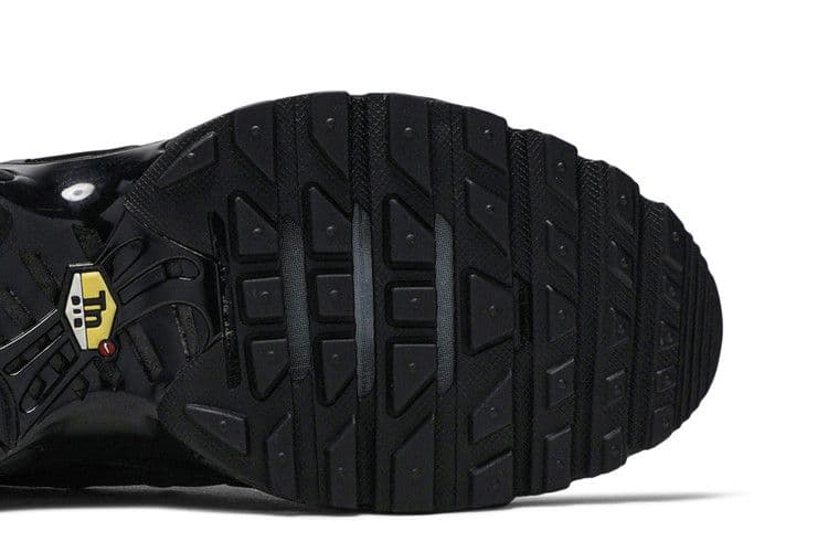 Nike Air Max Plus Triple Black — foto 6