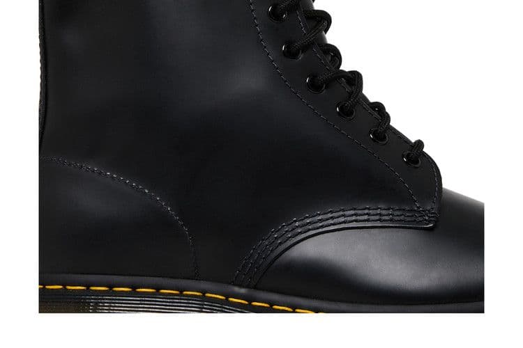 Dr. Martens 1460 Smooth Leather Lace Up Boot Black — foto 3