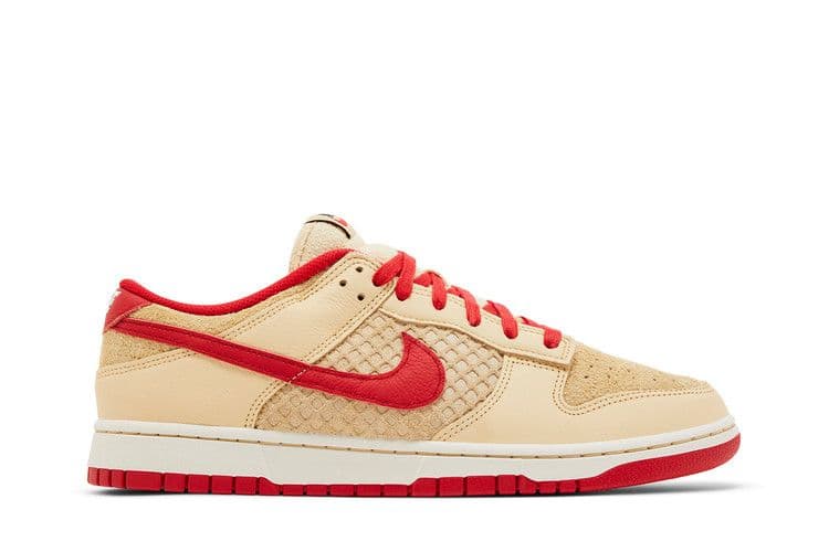 Nike Dunk Low Retro SE Strawberry Waffle