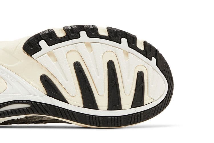 adidas Response CL Crystal White Silver Black — foto 6