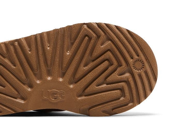 UGG Classic II Boot Chestnut (Toddler) — foto 6
