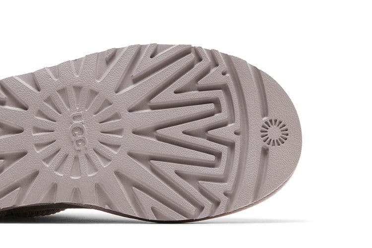 UGG Classic Ultra Mini Boot Pale Smoke (Women's) — foto 6