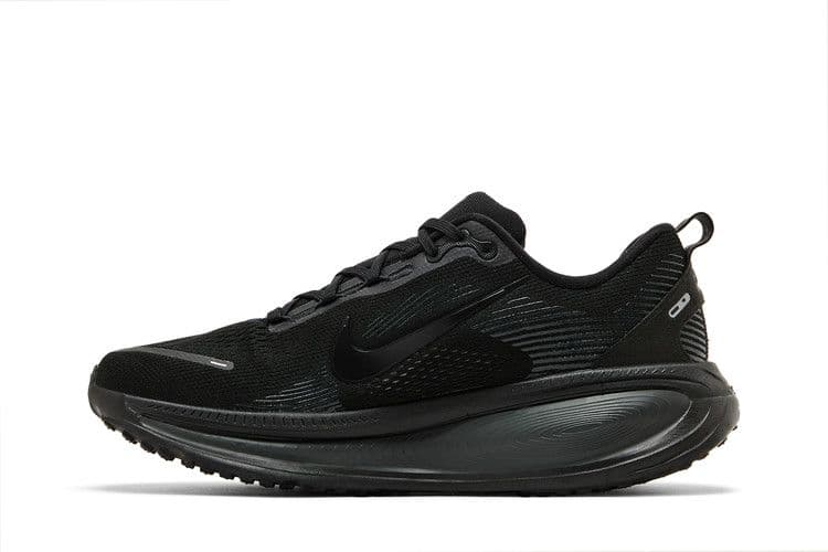 Nike Vomero 18 Black Dark Smoke Grey Light Smoke Grey — foto 4