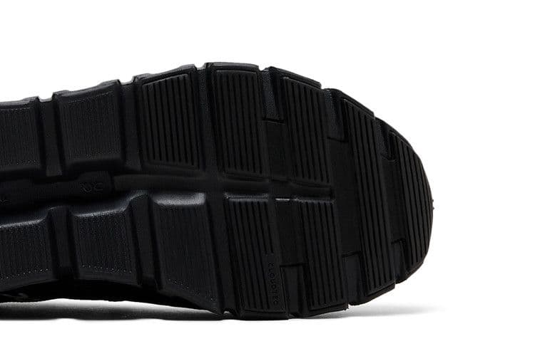 On Running Cloud 6 Waterproof All Black — foto 6