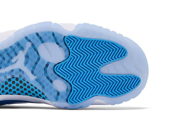 Jordan 11 Retro Low University Blue (2026) — foto 6